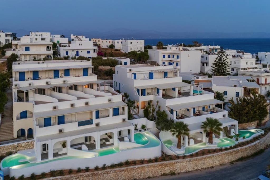 Aloni Hotel is one of the best places to stay in Paros for a luxury escape. 