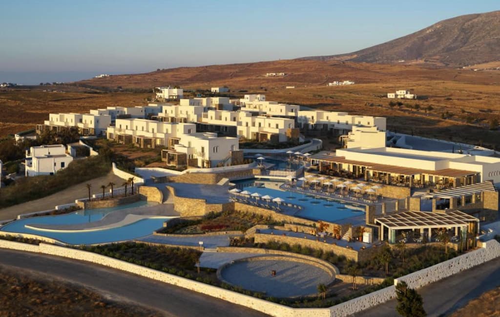 Summer Senses Resort is the best place where to stay in Paros for beach and party lovers. 