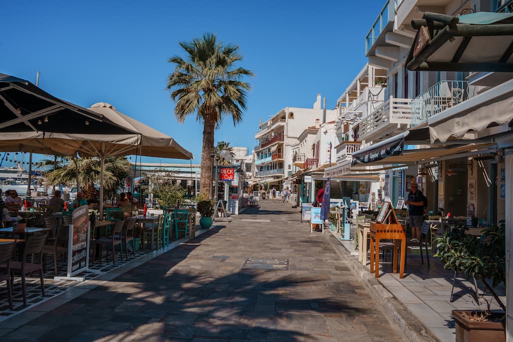 There are many rentalcars Naxos in Chora.